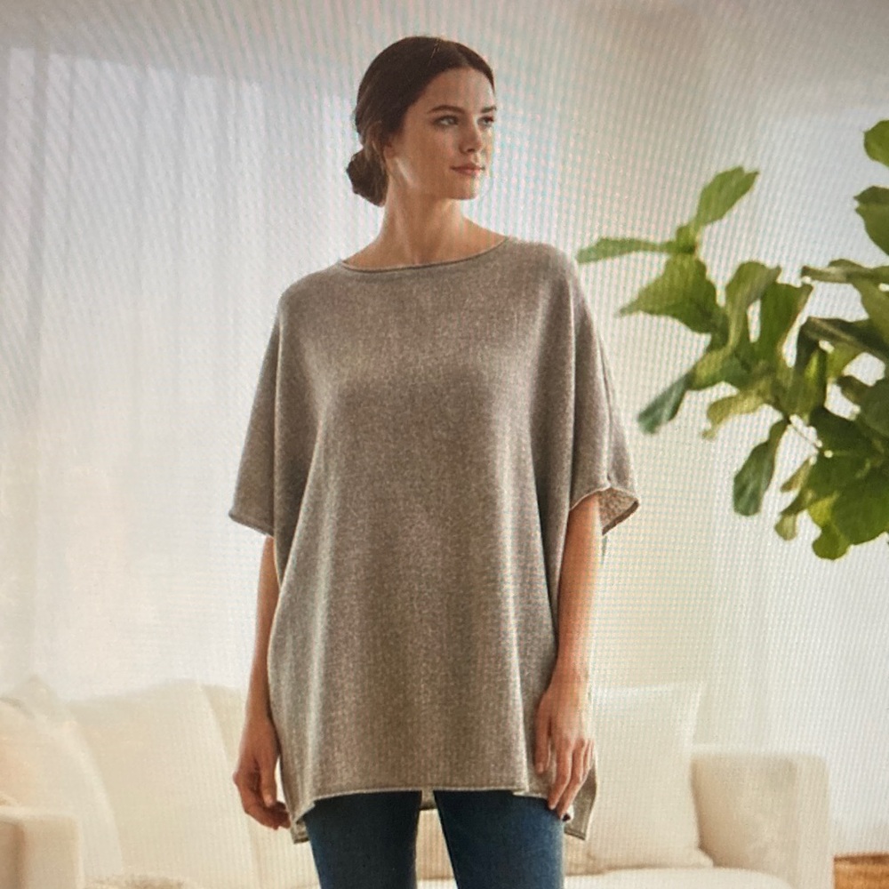 Gray Cuyana 100% Baby Alpaca Over Sized Sweater T-Shirt Poncho Quiet Luxury S61